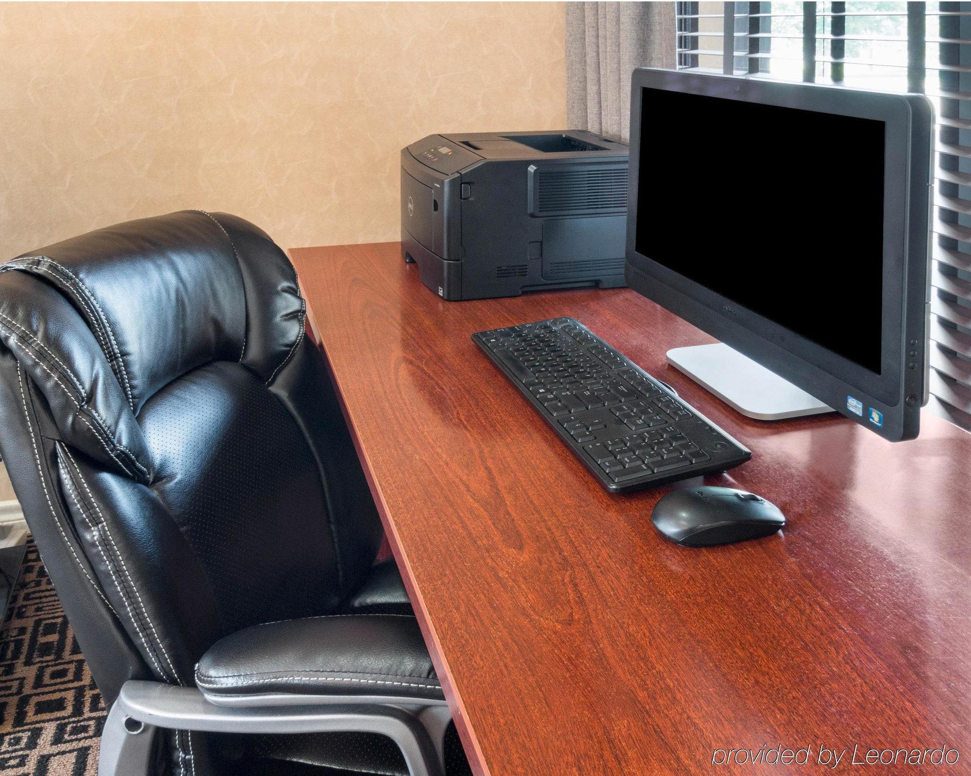 Quality Inn Carthage Экстерьер фото